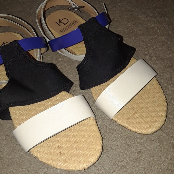NEW size 8.5 Kelsi Dagger Flat Sandals - Picture 10 of 10